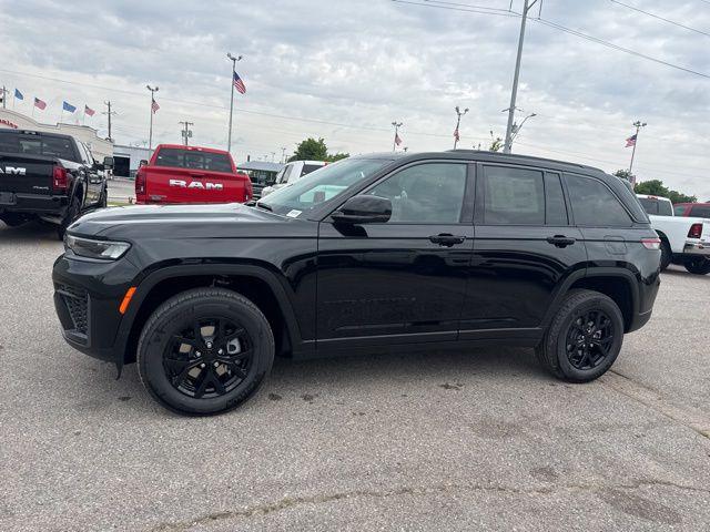 2026 Jeep Grand Cherokee Altitude 4x2