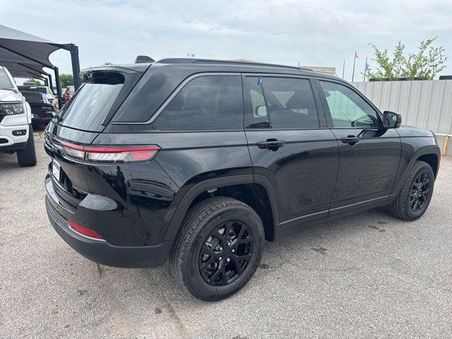 2026 Jeep Grand Cherokee Altitude 4x2