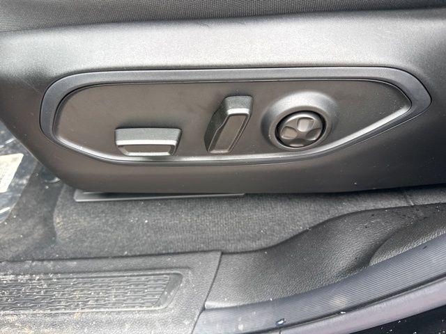 2026 Jeep Grand Cherokee Altitude 4x2
