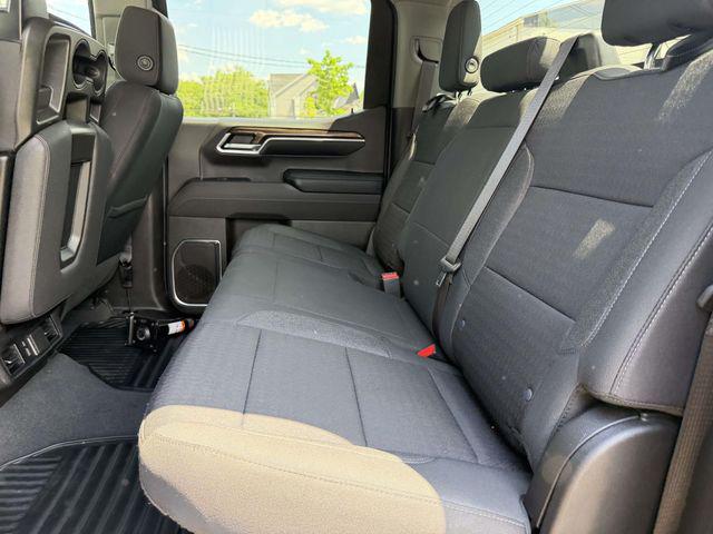 2023 Chevrolet Silverado 1500 4WD Crew Cab Short Bed LT with 2FL