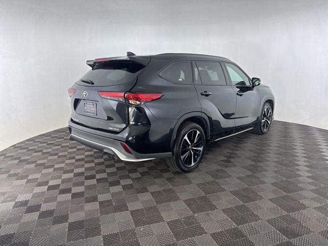 2022 Toyota Highlander XSE