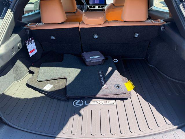 2026 Lexus 300 Premium AWD