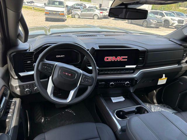 2026 GMC Sierra 2500HD Crew Cab, Standard Bed, SLT, 4WD