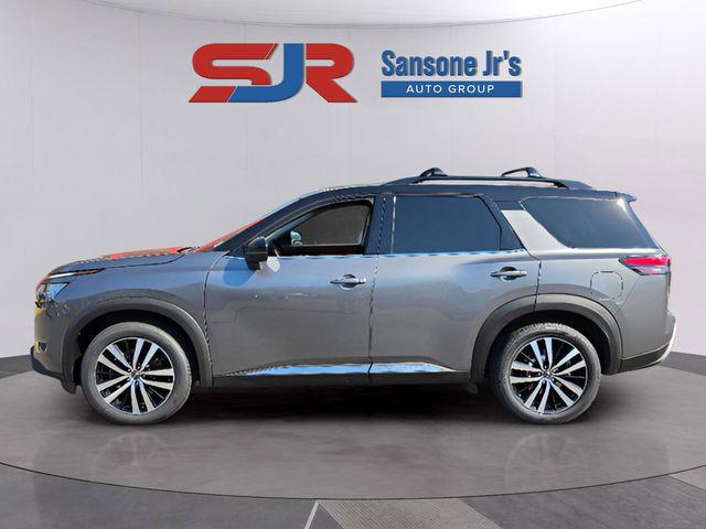 2023 Nissan Pathfinder Platinum 4WD