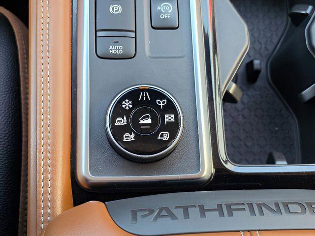 2023 Nissan Pathfinder Platinum 4WD