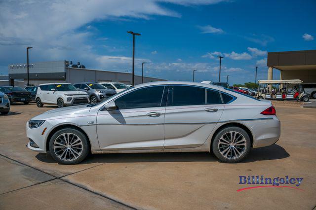 2018 Buick Regal Sportback Essence