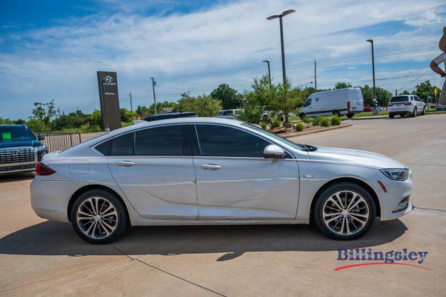2018 Buick Regal Sportback Essence