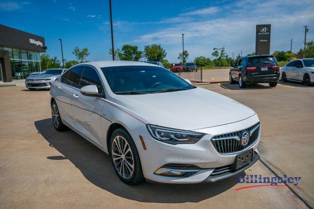 2018 Buick Regal Sportback Essence