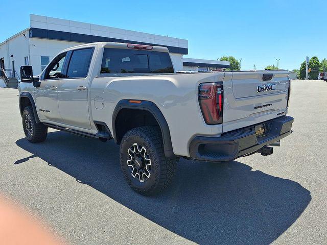 2026 GMC Sierra 2500HD Crew Cab, Standard Bed, AT4X, 4WD