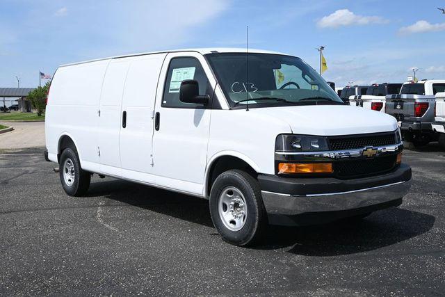 2026 Chevrolet Express Cargo Van 2500 Extended Wheelbase, WT, RWD