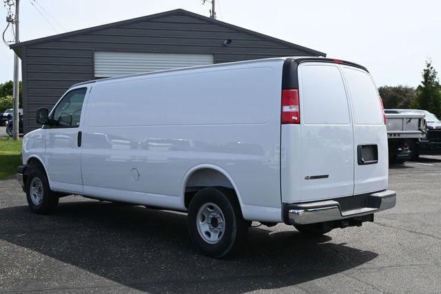 2026 Chevrolet Express Cargo Van 2500 Extended Wheelbase, WT, RWD
