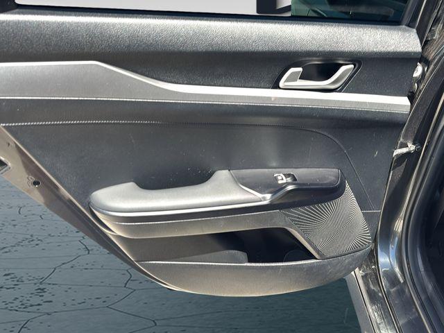 2025 Kia K5 LXS