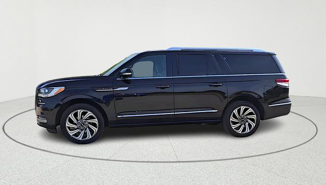2024 Lincoln Navigator Premiere L