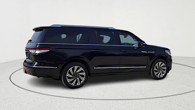 2024 Lincoln Navigator Premiere L