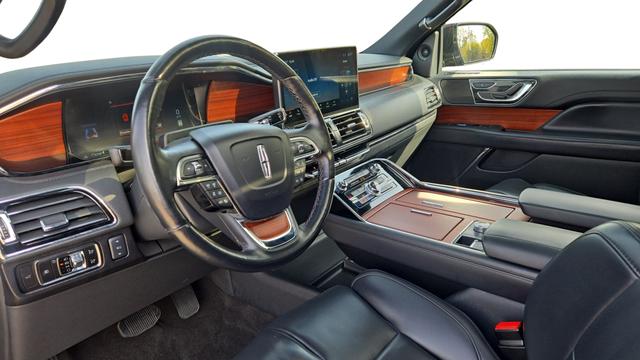 2024 Lincoln Navigator Premiere L