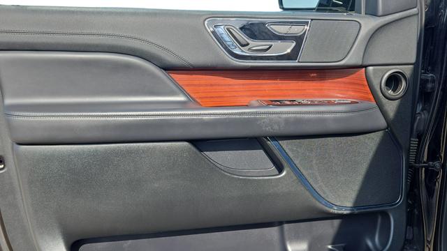 2024 Lincoln Navigator Premiere L