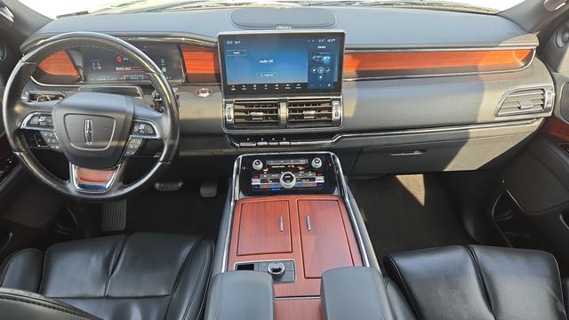 2024 Lincoln Navigator Premiere L