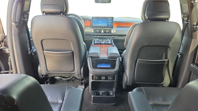 2024 Lincoln Navigator Premiere L