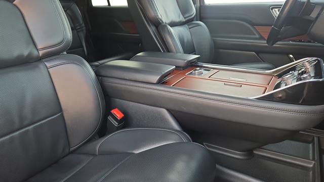 2024 Lincoln Navigator Premiere L