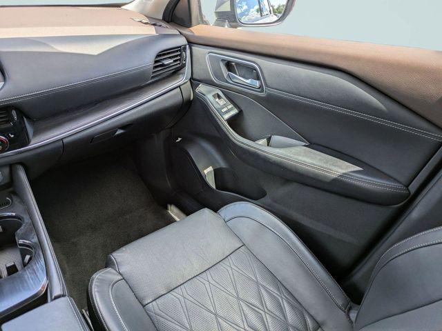 2022 Nissan Rogue Platinum FWD