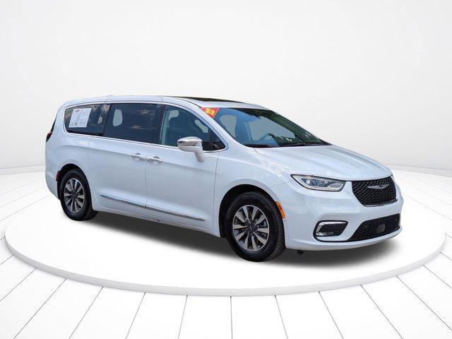 2022 Chrysler Pacifica Hybrid Limited