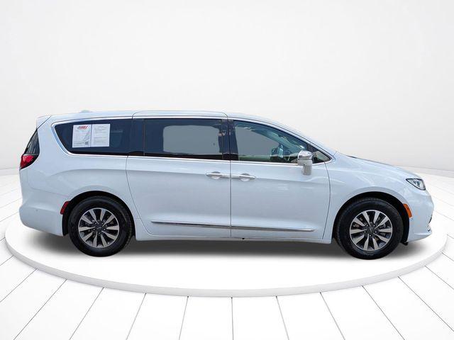 2022 Chrysler Pacifica Hybrid Limited