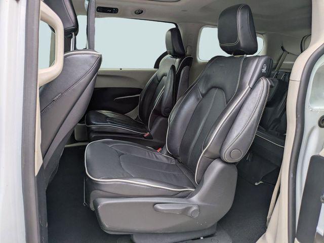 2022 Chrysler Pacifica Hybrid Limited