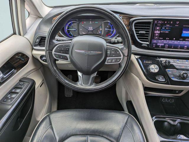 2022 Chrysler Pacifica Hybrid Limited