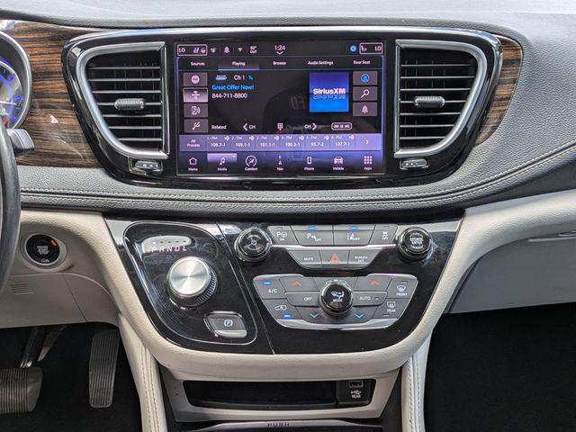 2022 Chrysler Pacifica Hybrid Limited