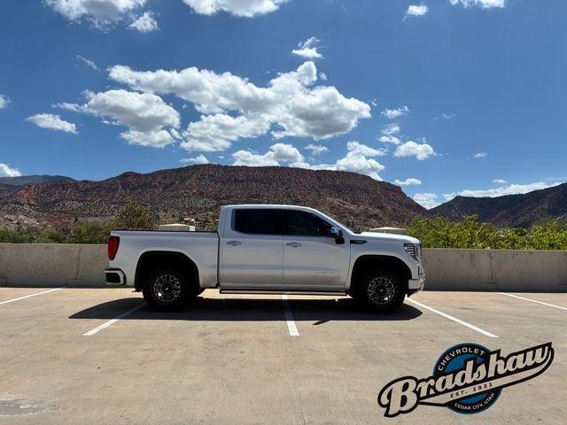 2023 GMC Sierra 1500 4WD Crew Cab Short Box Denali