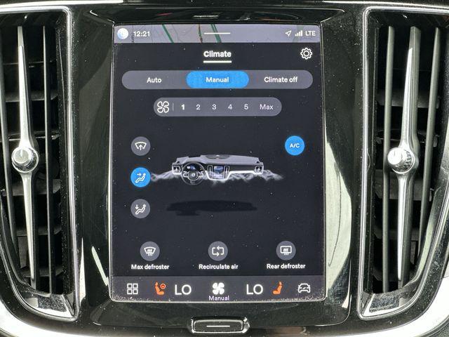 2024 Volvo S60 B5 Core Dark Theme