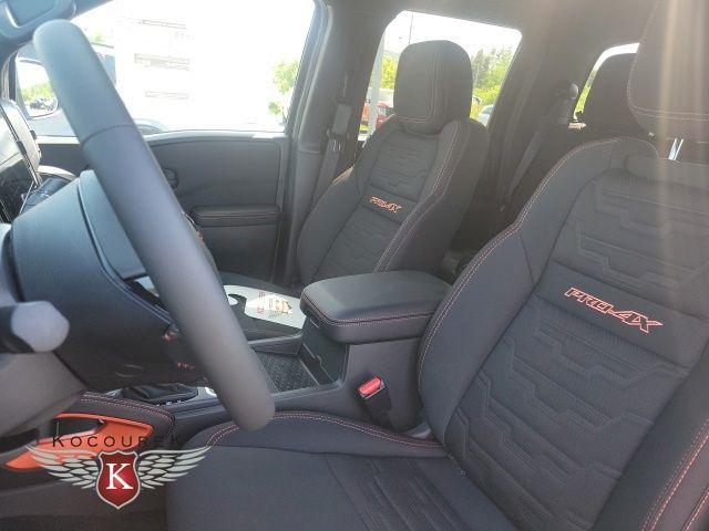 2026 Nissan Frontier Crew Cab PRO-4X 4x4