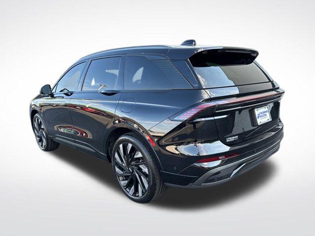2024 Lincoln Nautilus Reserve