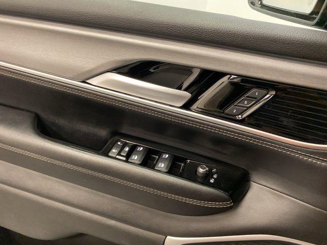 2024 Jeep Wagoneer Series II Carbide 4x4