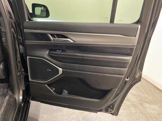 2024 Jeep Wagoneer Series II Carbide 4x4