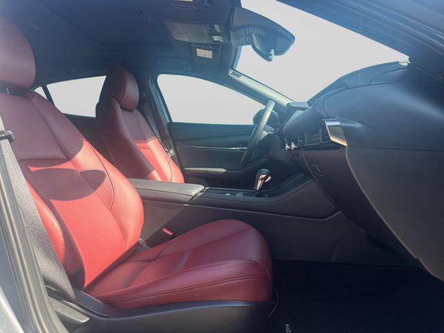 2025 Mazda Mazda3 2.5 S Carbon Edition