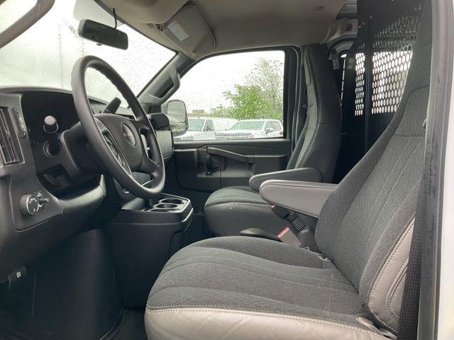 2024 GMC Savana Cargo RWD 2500 Regular Wheelbase Work Van