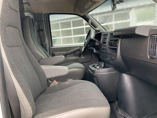 2024 GMC Savana Cargo RWD 2500 Regular Wheelbase Work Van