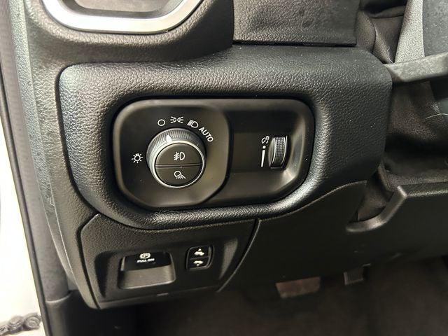 2021 Ram 1500 Big Horn Crew Cab 4x4 5'7" Box