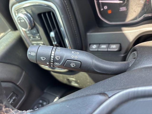2022 GMC Sierra 3500HD 4WD Crew Cab Long Bed Denali