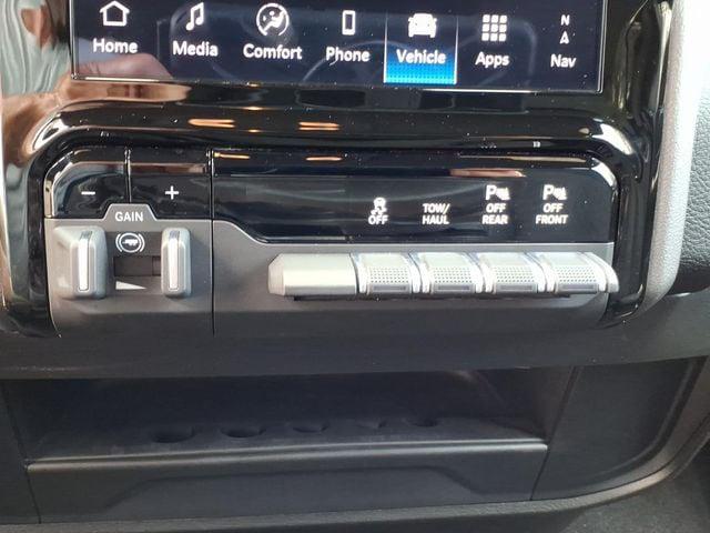 2025 Ram 2500 Big Horn Crew Cab 4x4 6'4" Box