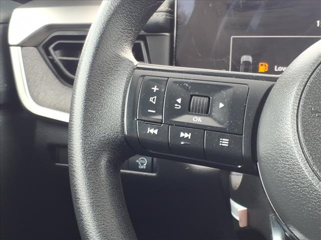 2025 Nissan Kicks SV FWD