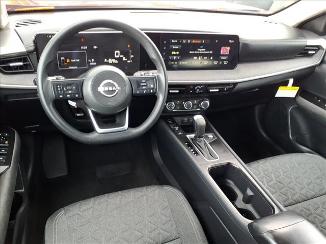 2025 Nissan Kicks SV FWD