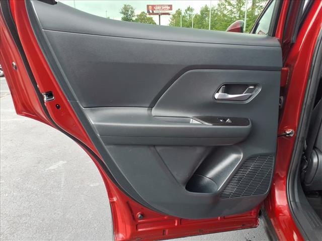 2025 Nissan Kicks SV FWD
