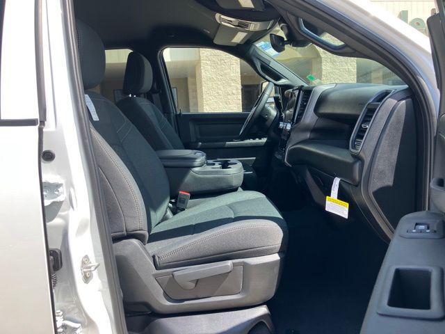 2026 Ram 2500 Black Express Crew Cab 4x4 6'4" Box