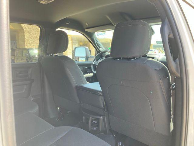 2026 Ram 2500 Black Express Crew Cab 4x4 6'4" Box
