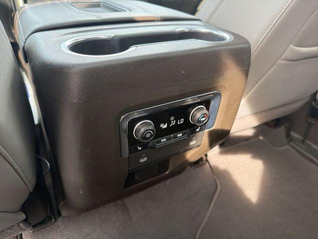 2023 Chevrolet Suburban 4WD Z71