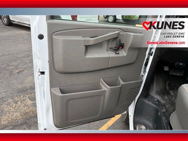 2026 GMC Savana Cargo 2500 Regular Wheelbase, Work Van, RWD