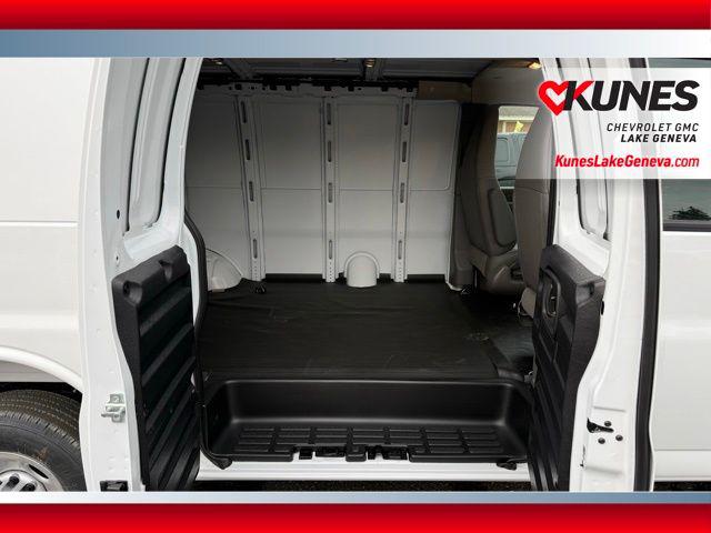 2026 GMC Savana Cargo 2500 Regular Wheelbase, Work Van, RWD