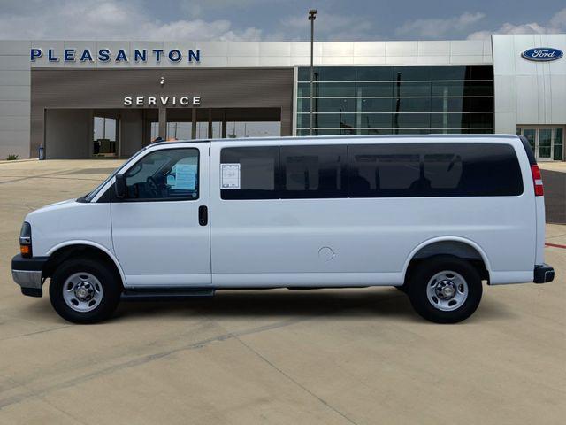 2025 Chevrolet Express Passenger RWD 3500 Extended Wheelbase LT